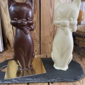 Sujet "Chat" en chocolat noir, blanc ou lait Merci de préciser la nature du chocolat souhaité