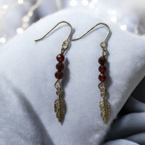 La paire de boucles d'oreilles Grenat Rhodolite