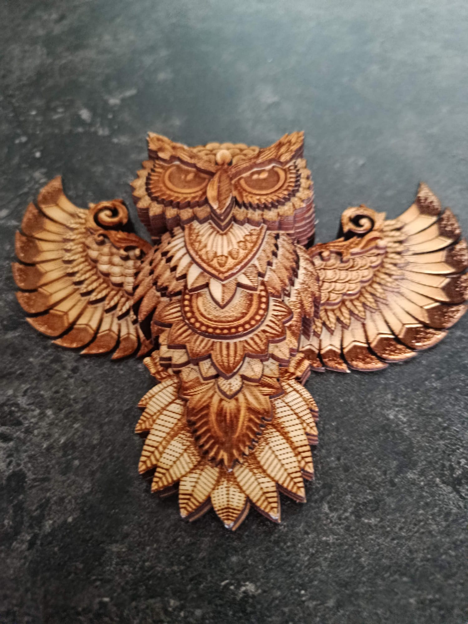 Hibou Multicouche en Bois Sculpté