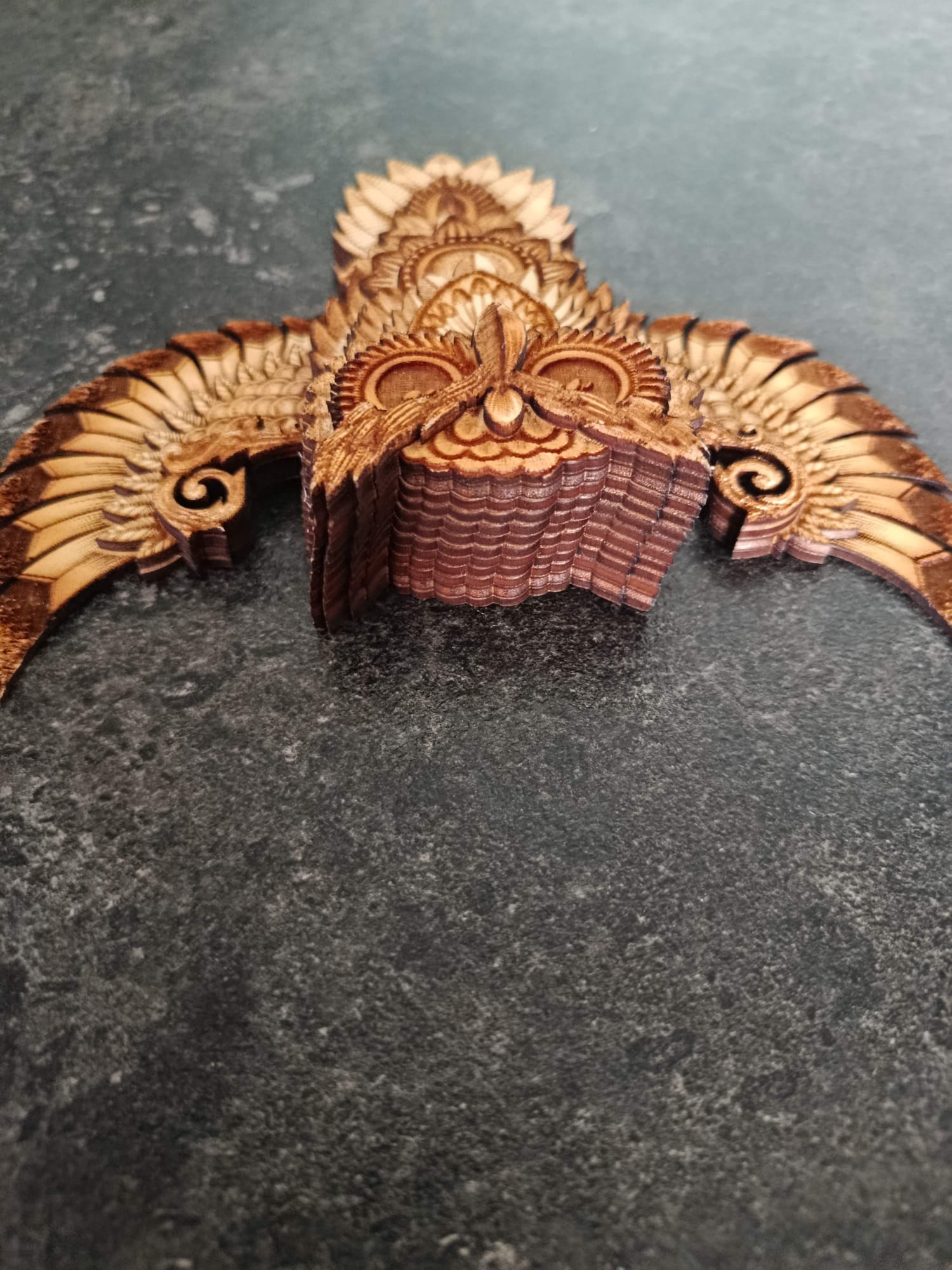 Hibou Multicouche en Bois Sculpté – Image 3