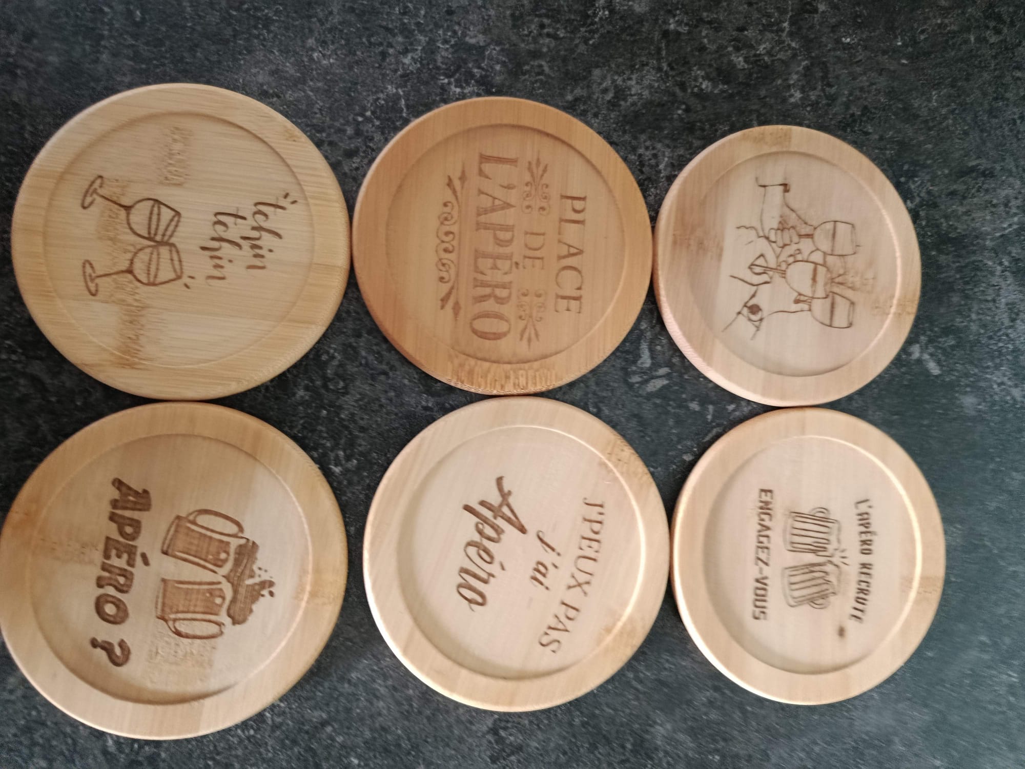 Set de 6 Sous-Verres en Bambou avec Support Thème Apéro – Image 3