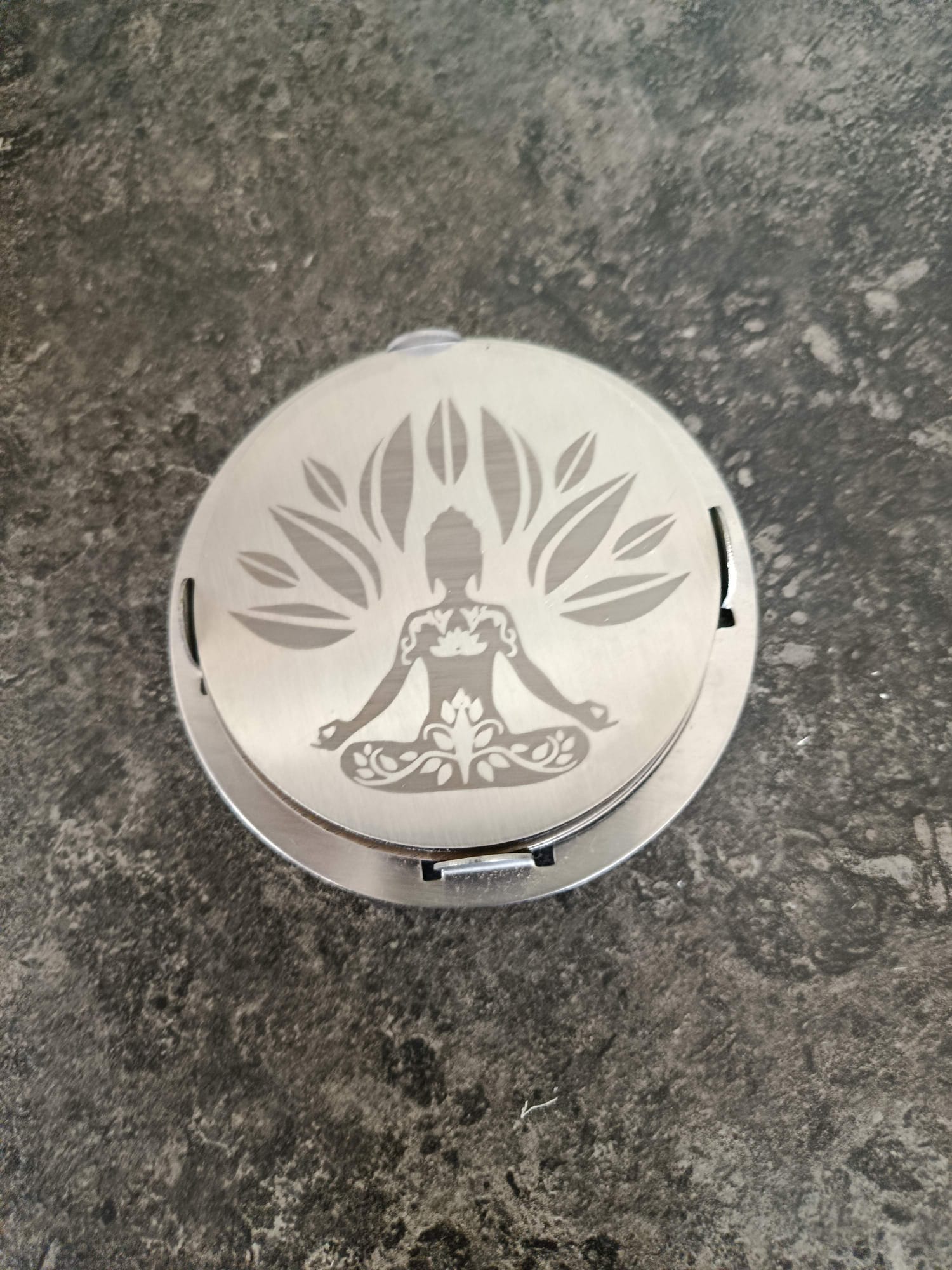 Set de 4 Sous-Verres en Inox avec Support – Image 3