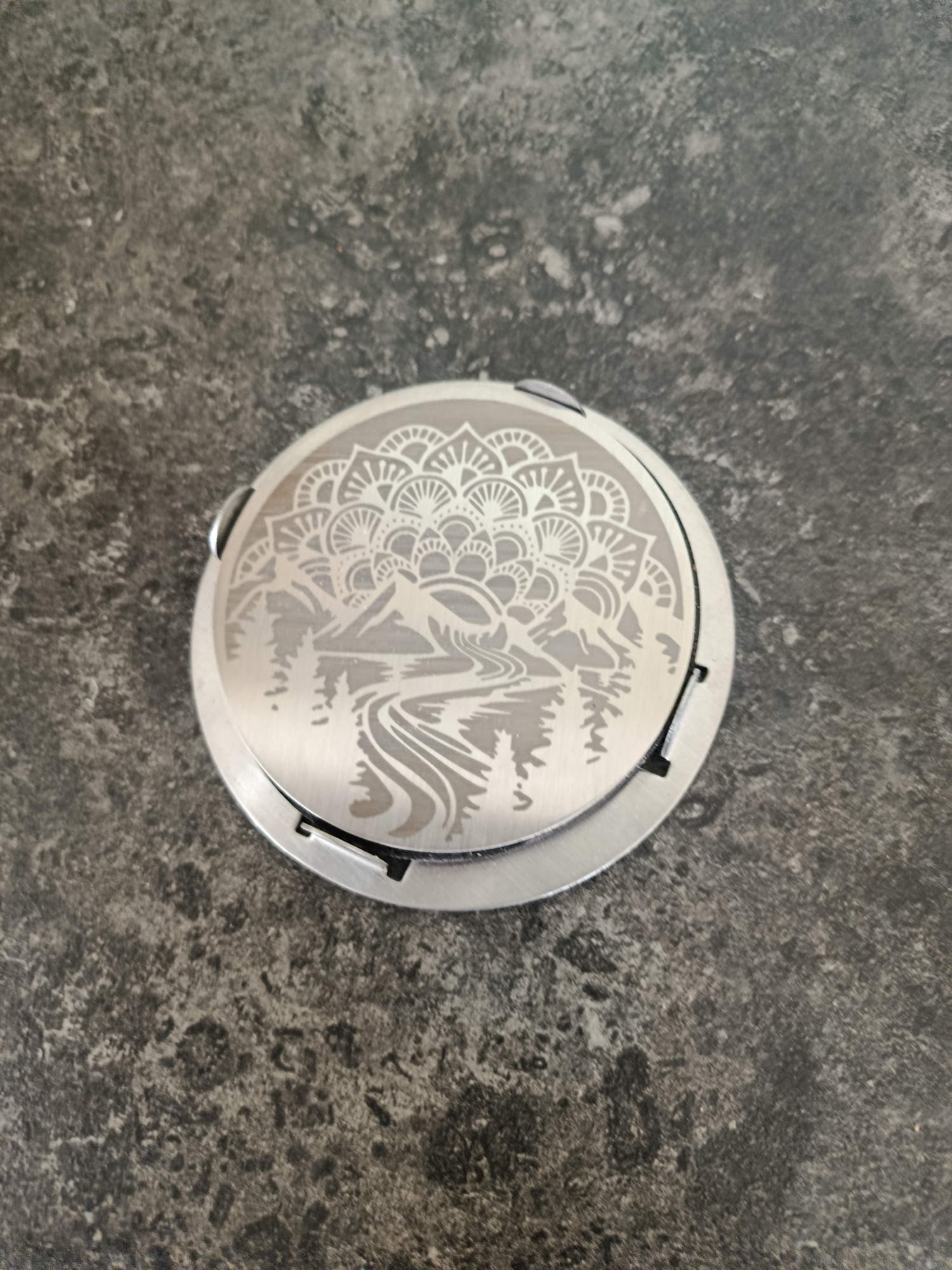 Set de 4 Sous-Verres en Inox avec Support – Image 4